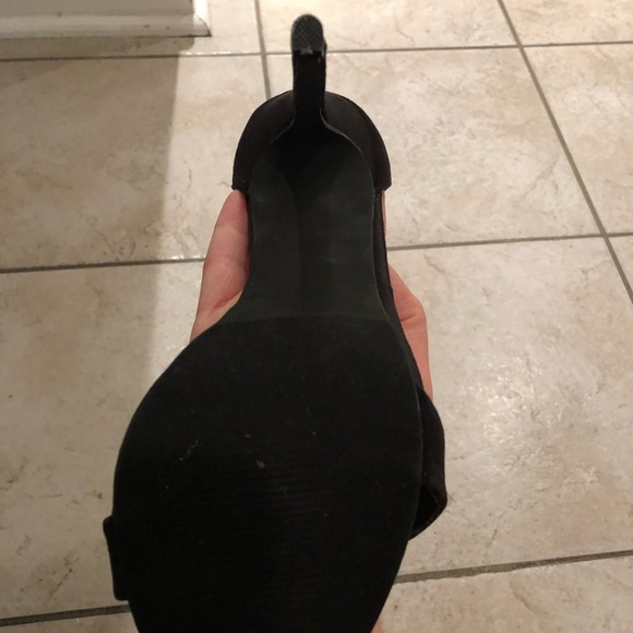 Size 10 heels from JustFab - Picture 4 of 4
